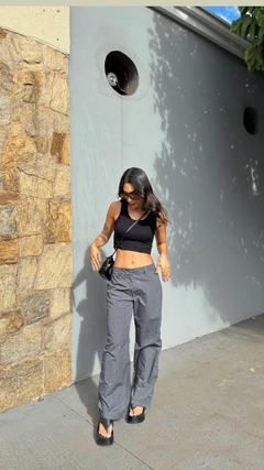 CALÇA DE ALFAIATARIA COM STRASS - CINZA - comprar online