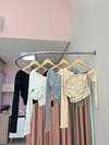 BLUSA DE FLOR COM MANGA CUMPRIDA - comprar online