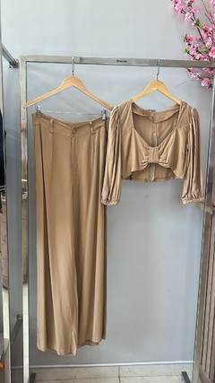 CONJUNTO DE CROPPED E CALÇA - loja online