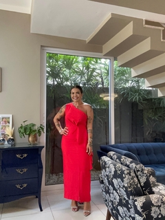 VESTIDO UM OMBRO SÓ na internet
