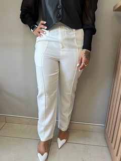CALÇA COM COSTURA NA VERTICAL - Allbless