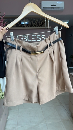 SHORT COM CINTO na internet