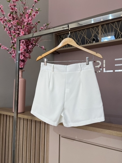 SHORT SAIA DE ALFAIATARIA