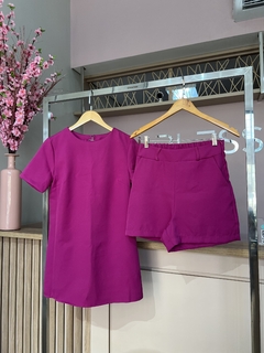 CONJUNTO DE SHORT + BLUSA ALONGADA na internet
