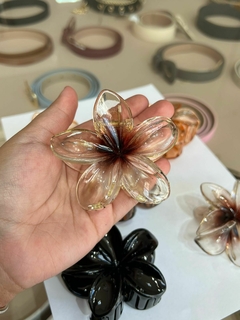 PRESILHA DE FLOR na internet