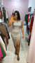 vestido coladinho uma manga