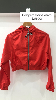 Campera romps viento