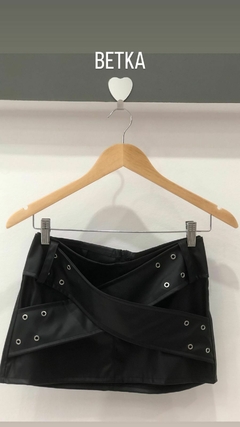 POLLERA ECOCUERO ARANDELAS