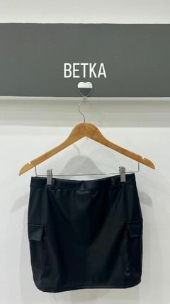 POLLERA ENGOMADA CARGO