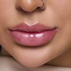 GLOSS LABIAL ULTRA VINÍLICO MIAMI PAM BY PAMELLA - comprar online