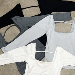 Remera cuello cuadrado