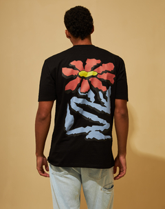 Camiseta Flower - Preta - comprar online