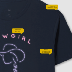 Camiseta feminina de algodão com estampa cowgirl
