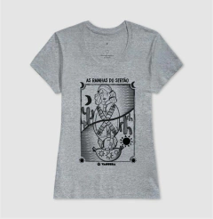 Camiseta de algodão com estampa rainhas do sertão.