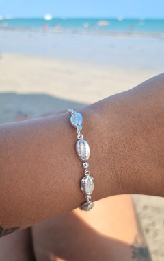 Pulseira Búzios Folheada Prata na internet