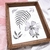 Quadro Decorativo Floral Monocromático na internet