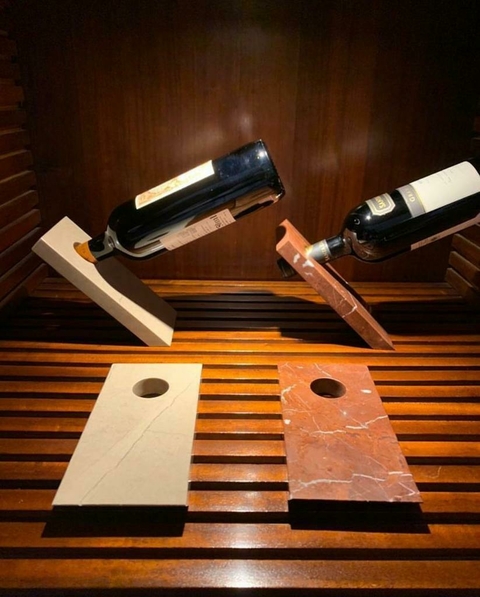Porta vinho em mármore importado
