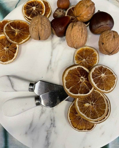 Tábua redonda para frios em mármore importado