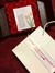 Caja de rosas rojas + accesorios - That Cuarzo