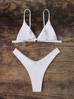 Bikini Malibú en internet