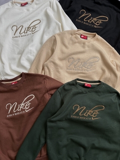 Buzos Nike Vintage en internet