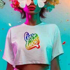 Cropped Love is Love - Branco - Preto - LGBT