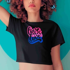 Cropped Love is Love Bisexual - ORGULHO - Branco - Preto - LGBT - comprar online