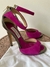 Sandália Jimmy Choo na internet