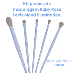 Imagem do Kit Pincéis para maquiagem Ruby Rose Feels Mood 5 unidades.