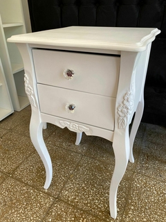 Mesa de luz de estilo