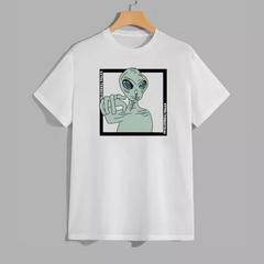 Playera Blanca Estampada Alien en internet