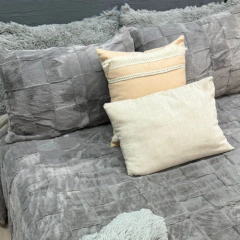 Edredón Quadra Flannel Pierre Cardin + 2 Fundas 50x70cm - comprar online