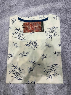 Remera Flores