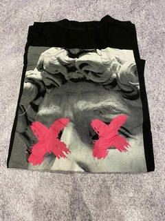 Remera Estatua