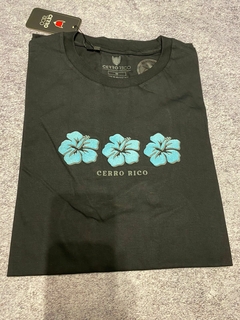 Remera Flores Cerro Rico - comprar online