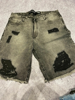 Bermuda Mom Black