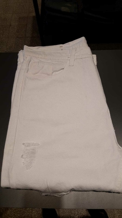 Jean Mom Blanco Roto