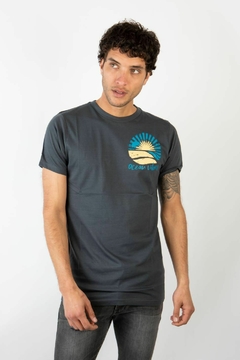 Remera Elvn Ocean Vibes