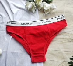 Vedetina CALVIN - Estilo Vama