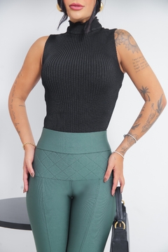 Calça Lipo sem Zíper Colorida na internet