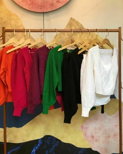 CONJUNTO MODAL CROPPED MANGA LONGA BUFANTE E SAIA CURTA - RC7 Fashion