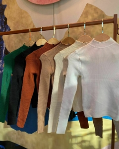 Blusa Manga Longa Canelada com gola alta rayon premium - RC7 Fashion