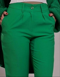 Calça Alfaiataria Feminino com Bolso na internet