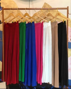 Calça Pantalona Plissada na internet