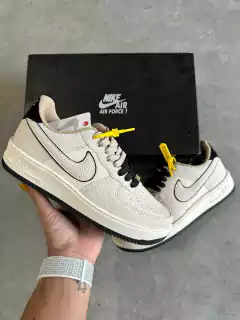 Nike Air Force Primera Linea