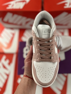 Dunk Low SB Rosa Glitter - Multimarcas Y C