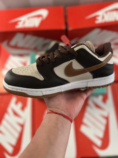 Nike Dunk Low café en internet