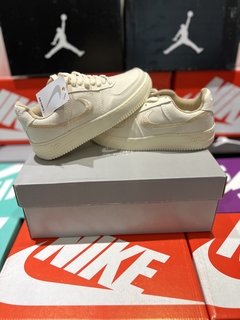 Imagen de Nike Stussy Beige