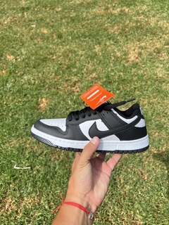 Dunk Low Panda en internet
