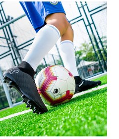 Sapatos de futebol resistentes a penetração profissional para homens, sapatos na internet